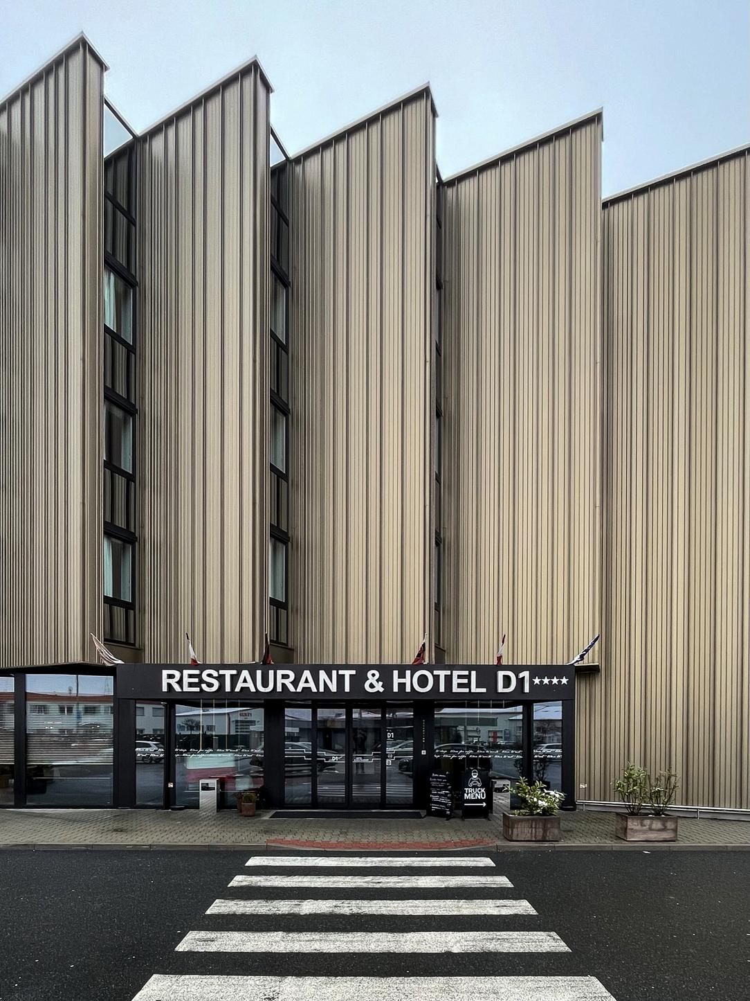 D1 Hotel & Restaurant